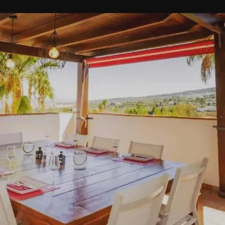 Finca Corasol Couette-café 2*